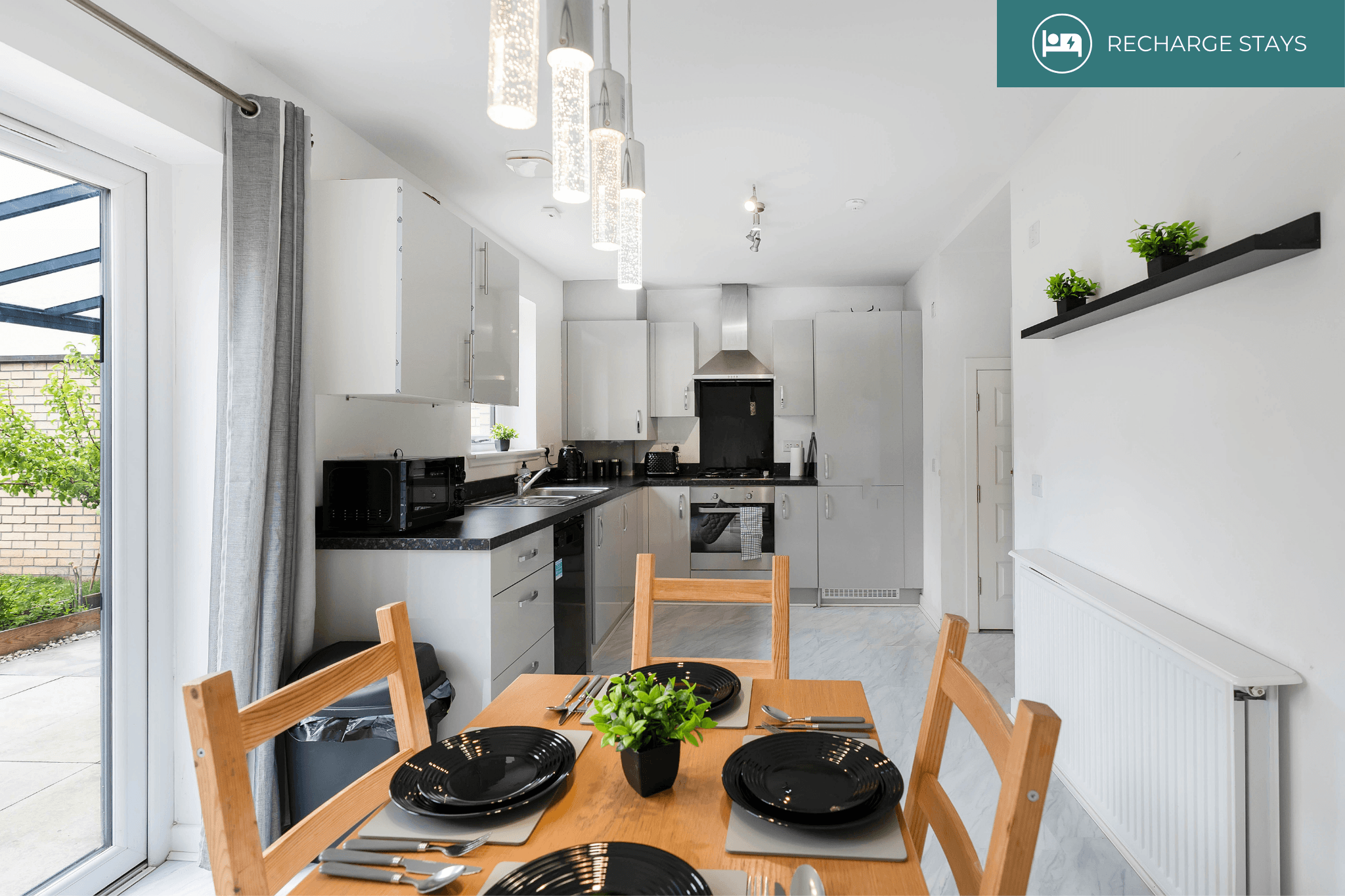 Free Parking | City Centre | Sleeps 5 | Modern
