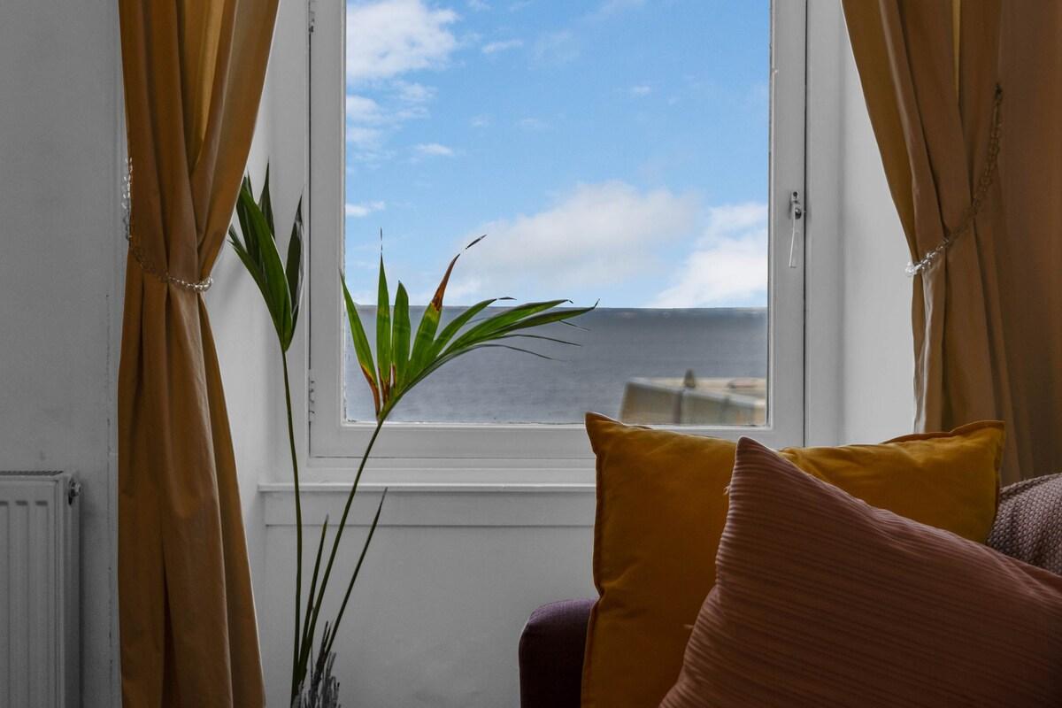 Free Parking | City Centre | Stunning Views3