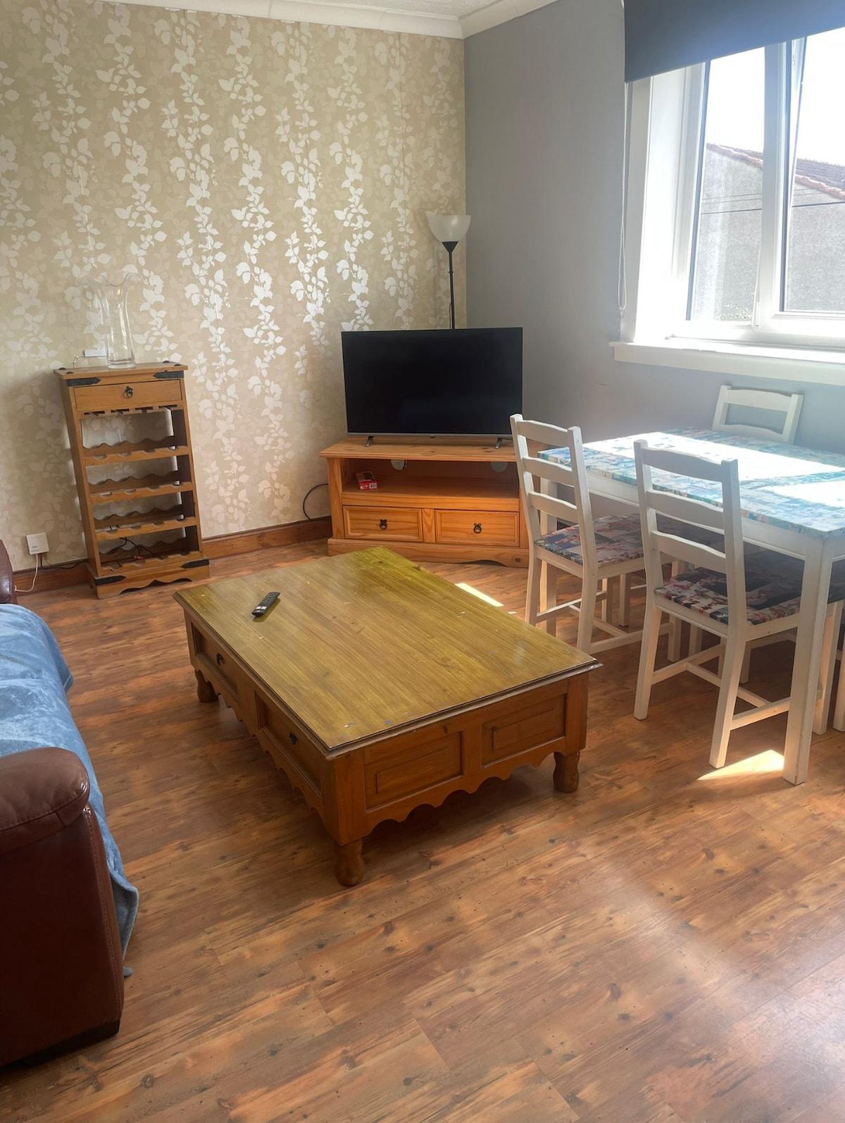 Free Parking | Sleeps 6 | Central | Good Location4