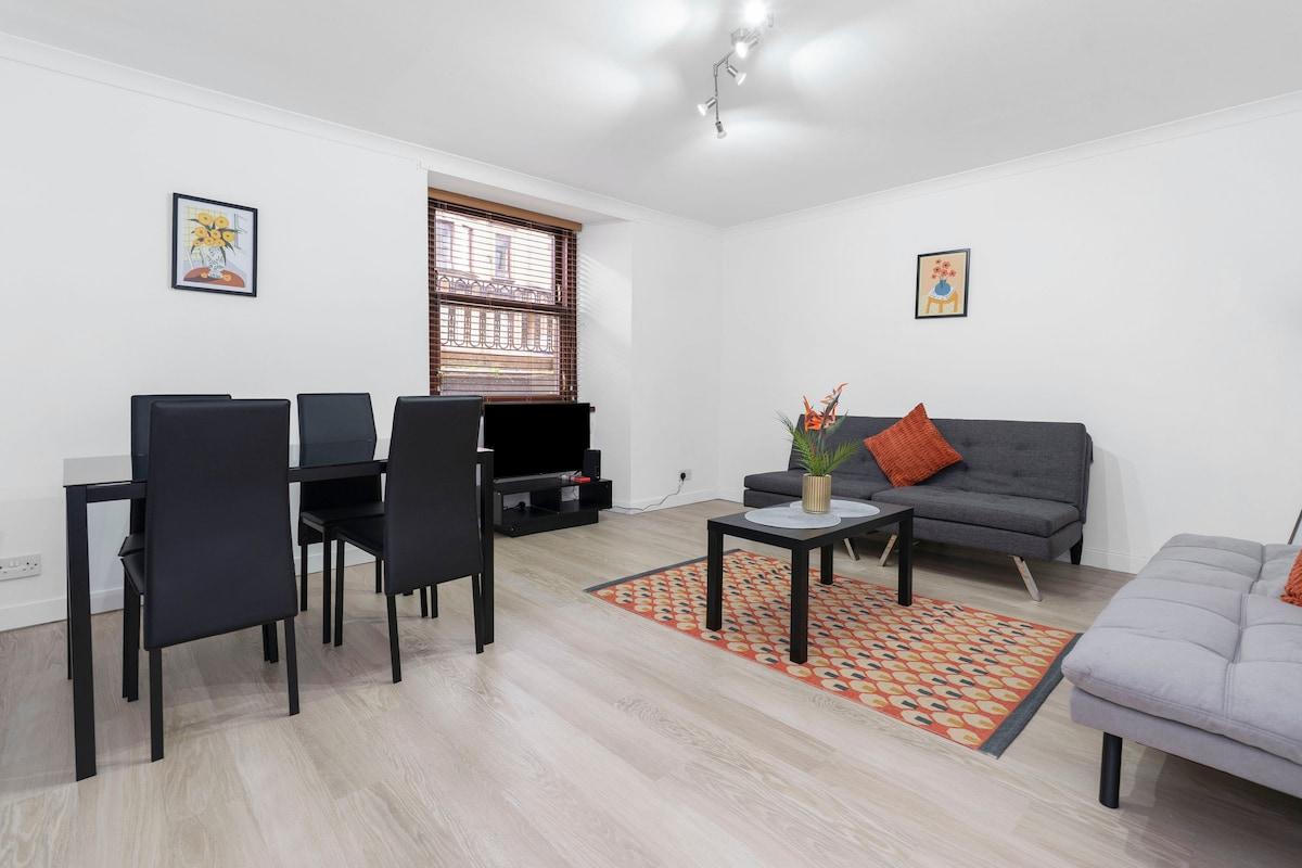 Free Parking | Sleeps 6 | Central | New Interior2